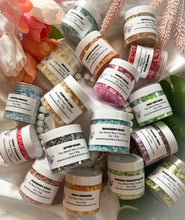 Load image into Gallery viewer, Bliss wax crumbles 3oz
